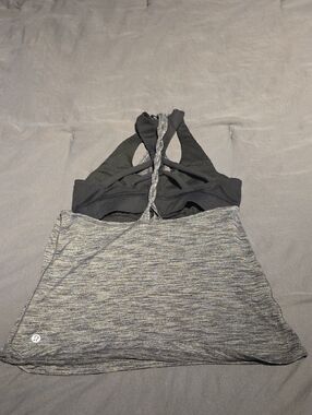 Lululemon 2 In 1 Gray Black  Tank Top And Bra Moment To Movement